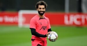 7FF1F7F0 CC5C 41C0 B9AD 85E78656D897