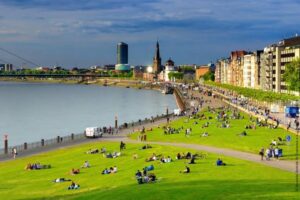 C699E90F B07C 445A 8785 6C2524D7BF06