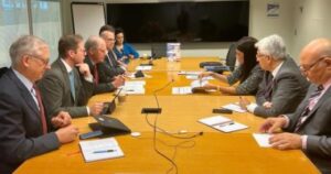 F0F82F2E E1DD 46BF BE92 7DF24C8E9A09