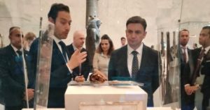 73702DA0 EBA4 4007 9949 628C57BD2957