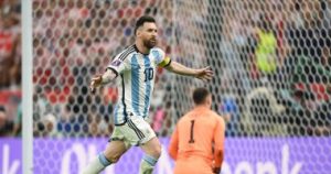 772B9844 01B7 4080 BA6F CEE61295D4BD