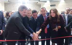 D377E3DC E5F6 4E71 A144 D689C72E8E72