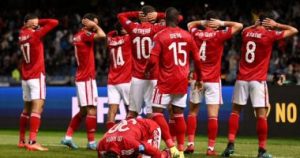 DE822FB9 48A6 4600 A05B 1711AF24FCD7