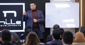 FFD569E2 1C67 419F B02F 33E3A4AA0EF8