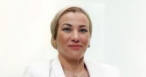 وزيرة البيئة