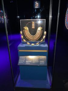 7DB7BFB0 D3E2 4DC6 848F F34D5878F71E