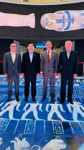 94750CB1 82E5 4C71 B563 0701FD73D3BA