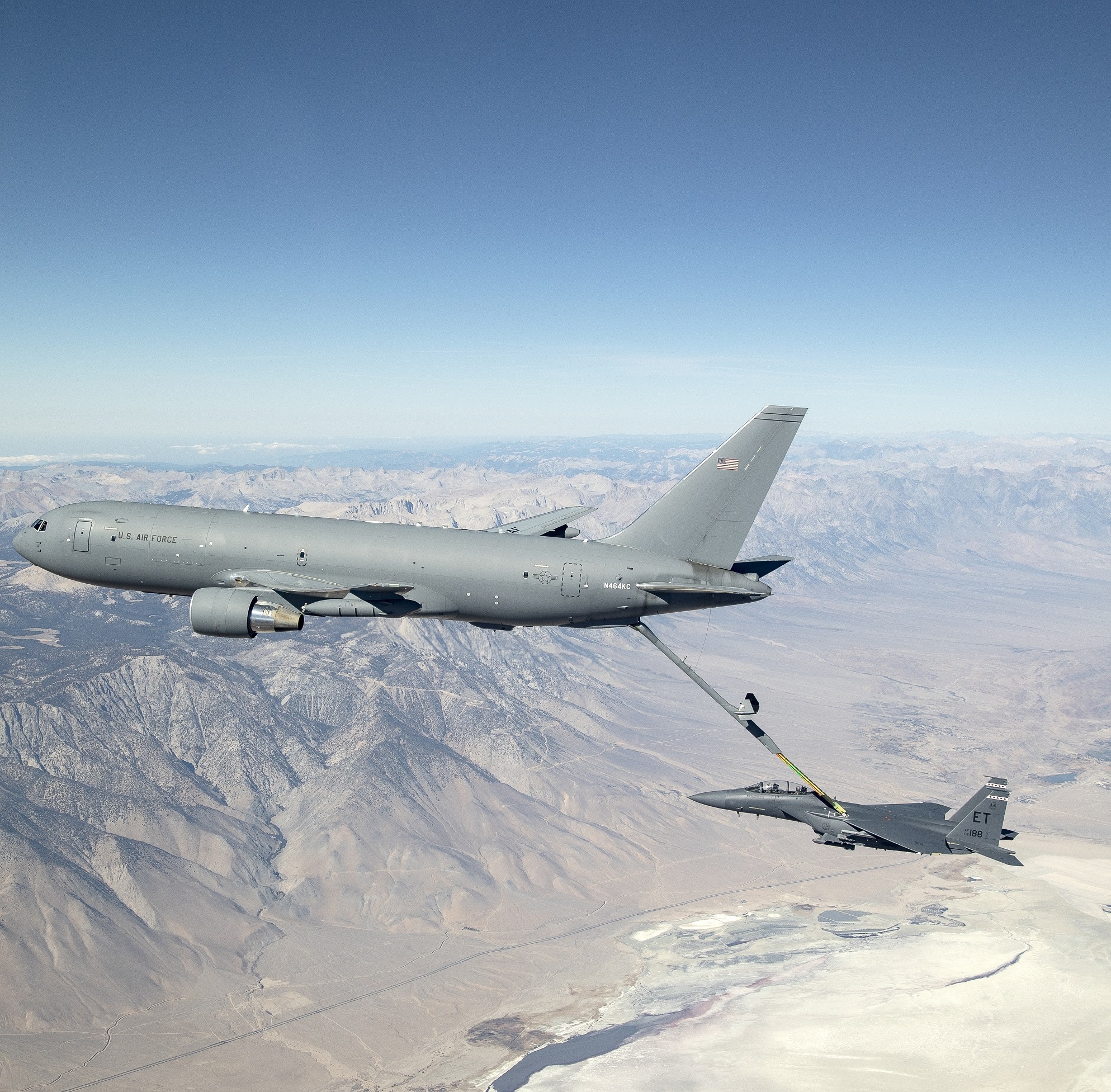 Kc 46 refueling f 15e