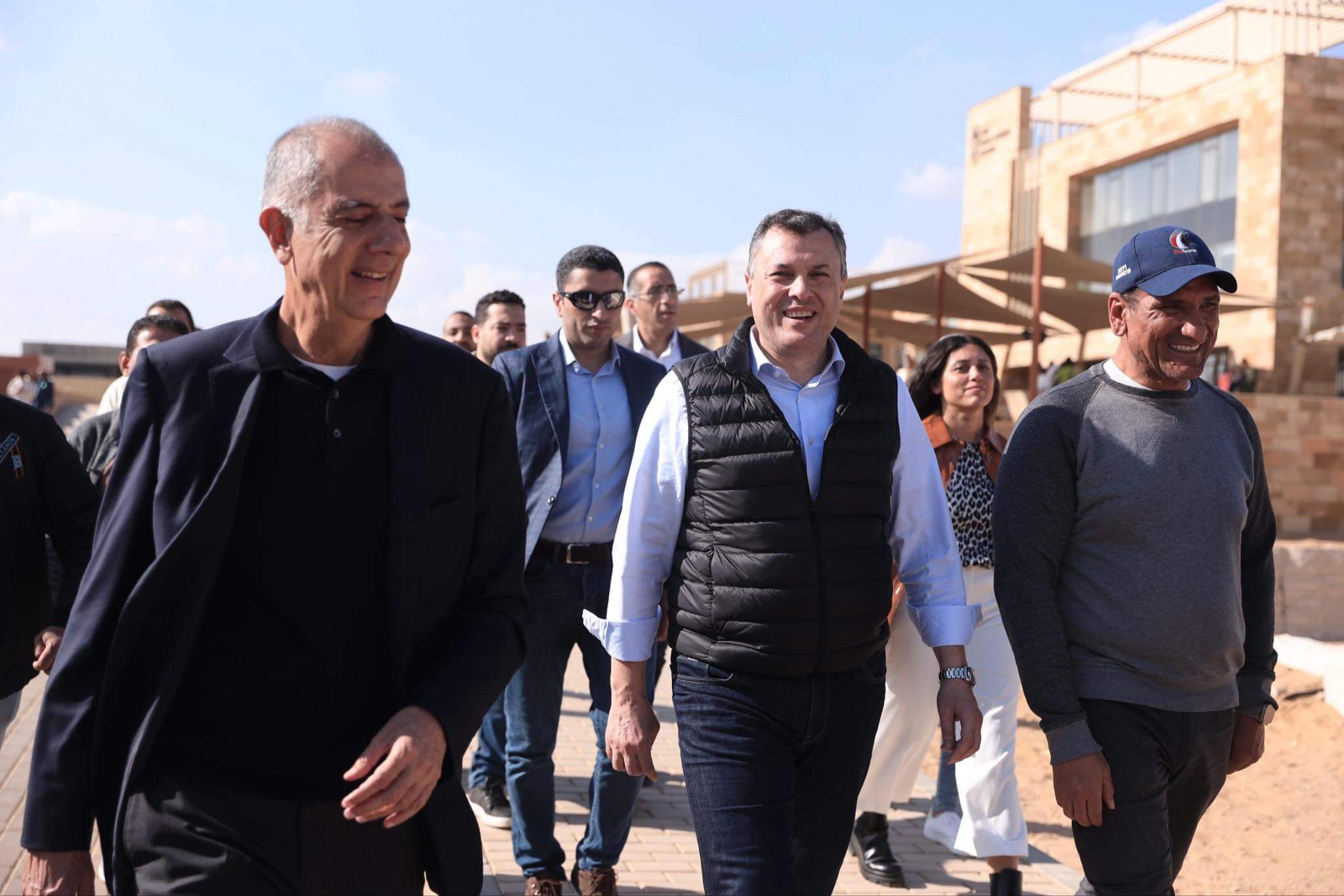 E0980689 4024 43DF A990 BEDCBC47EA92