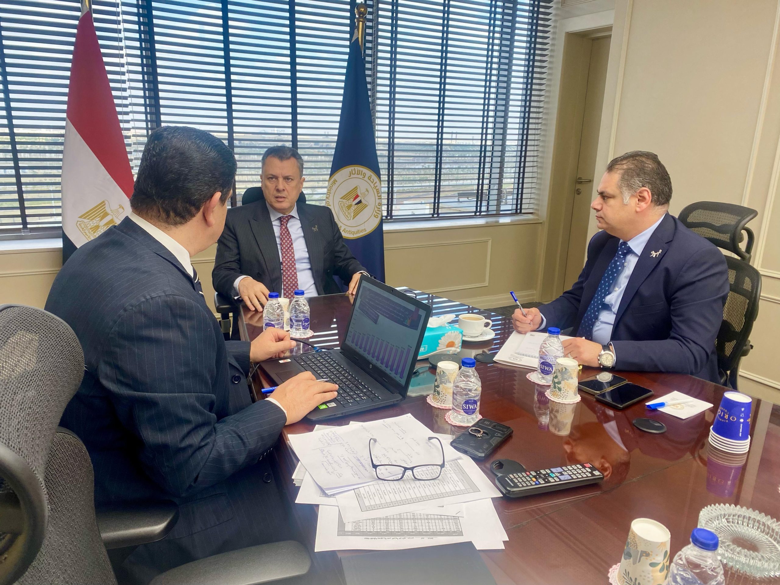 09F7423E 5913 4C04 B943 FC3300430FB2