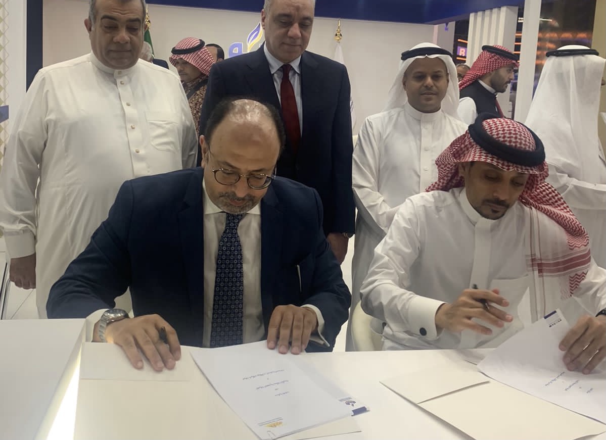 4ABE0A14 5277 4C4F BA0B D4E35066B453