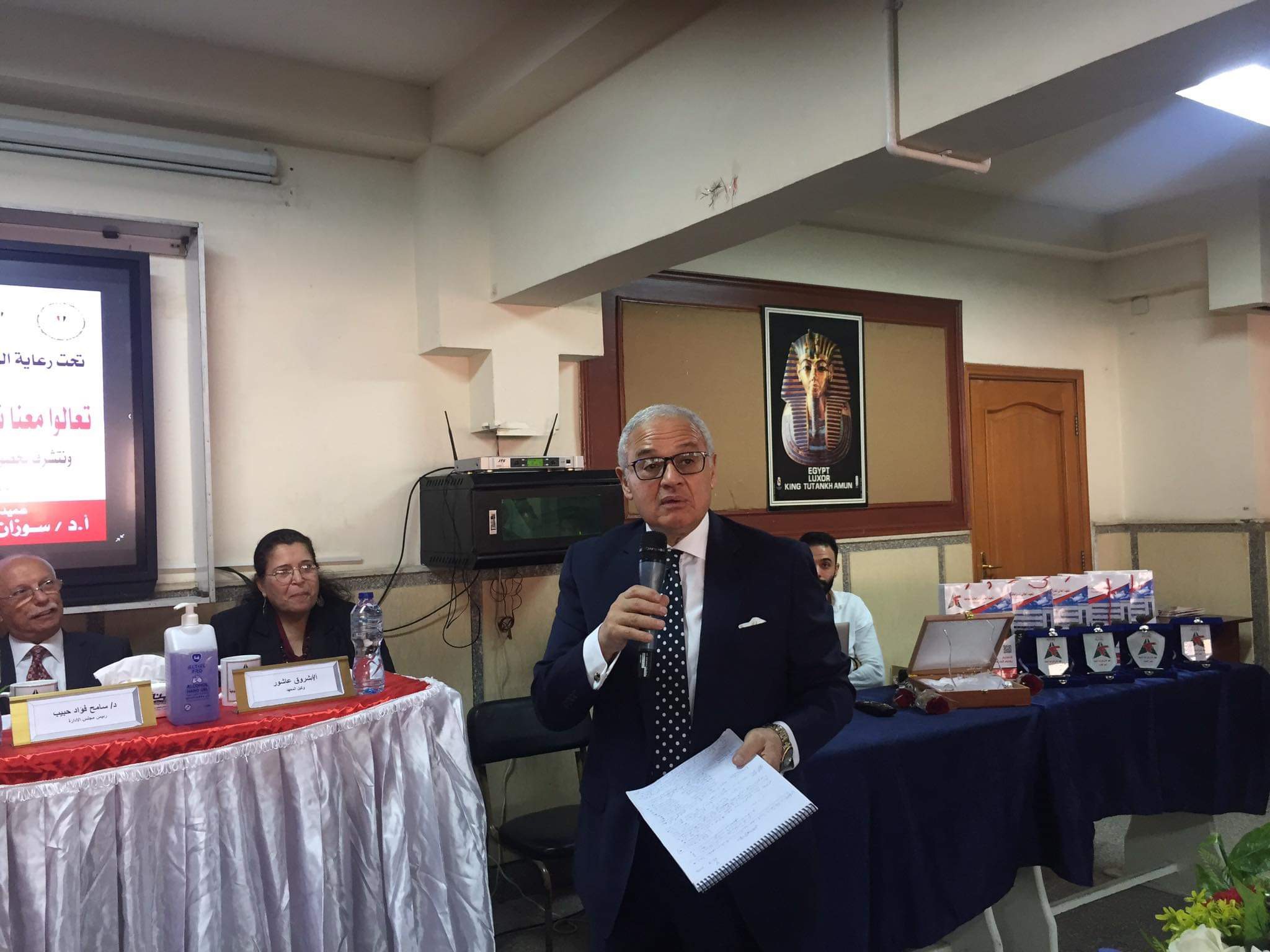 7810A926 85CC 41FD 88AC 059DF6C98298