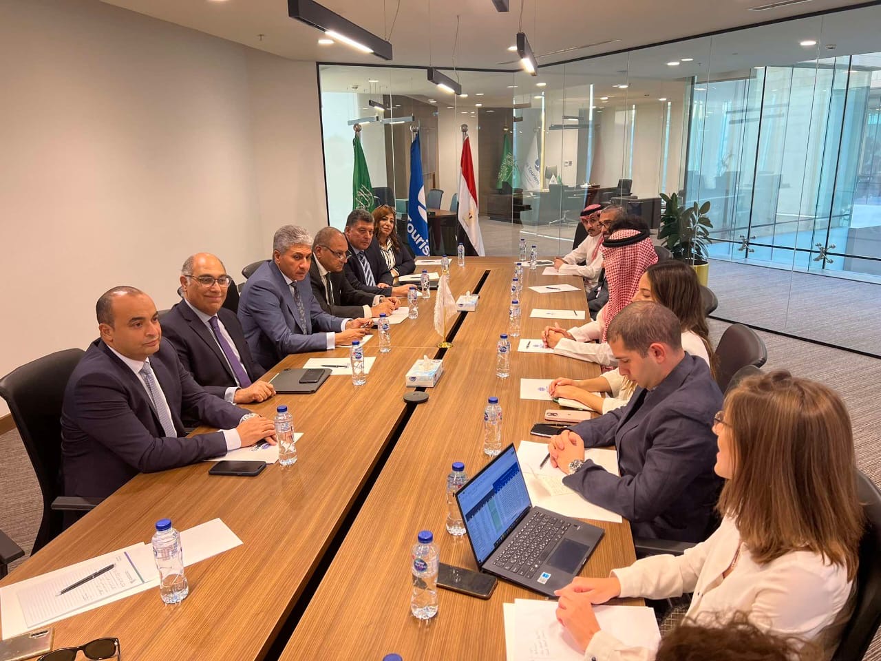 0ae9d5fd f823 424a 9de8 aeb3874bc17e