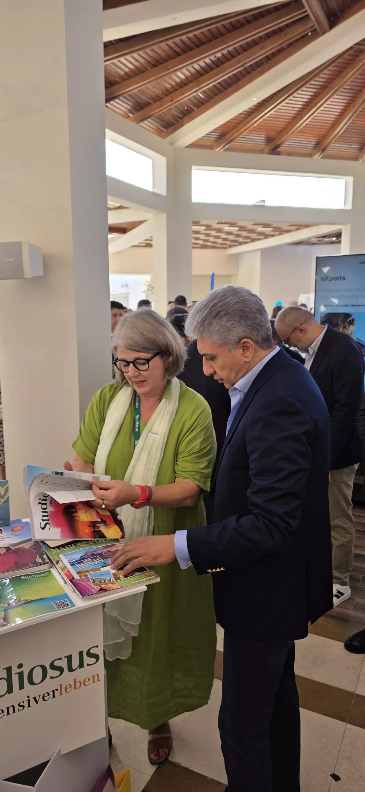 33f84ffe 8db9 4c65 b027 6f987ec4cd4b