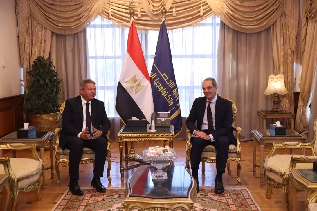 96def53e bb8f 4e4d 94ad 258fdb85822f