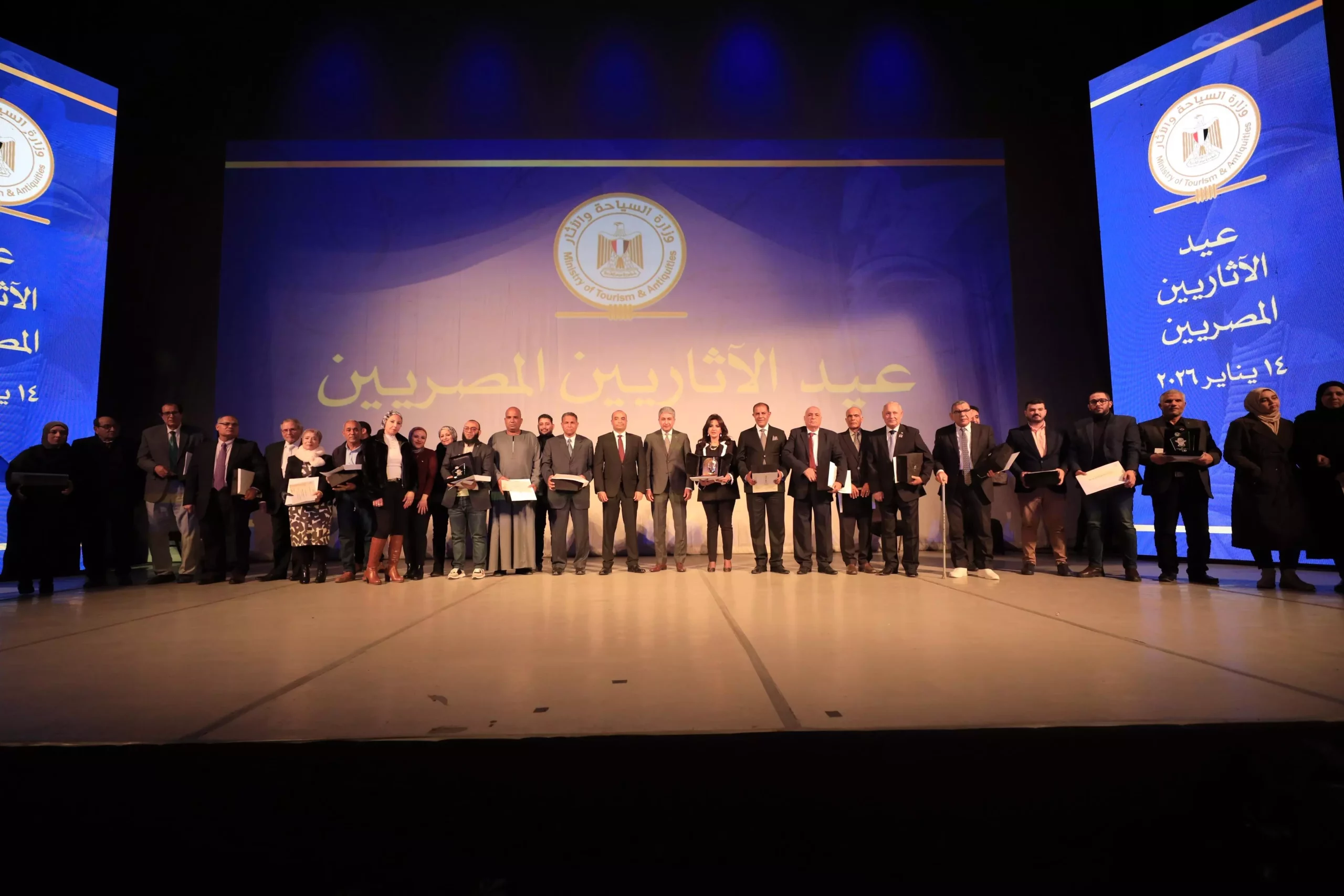 182d1958 3160 42ed 8b19 1c401b50dd00