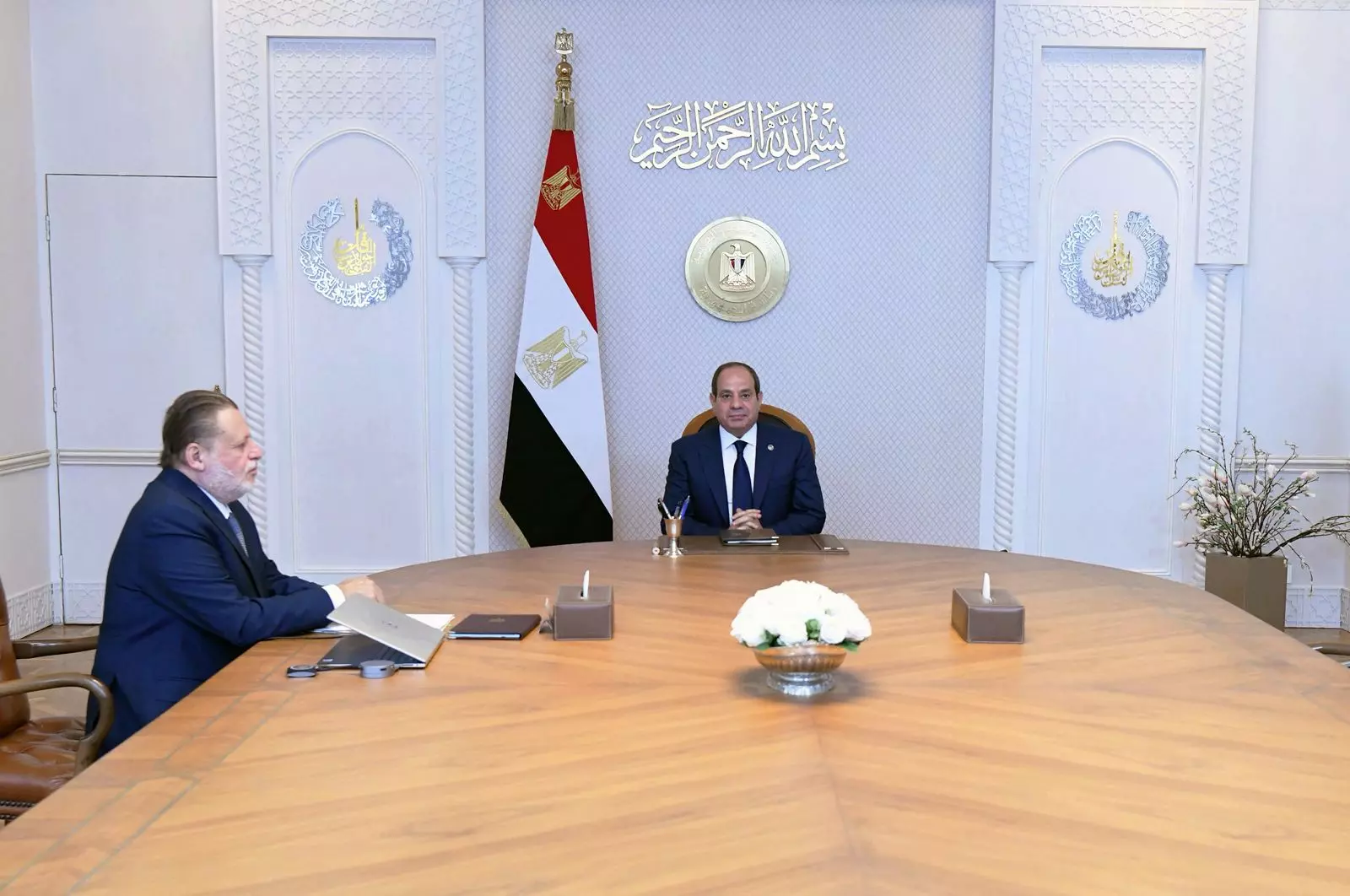 2f5c1695 79d1 44cc ad20 fad229c4d7e2