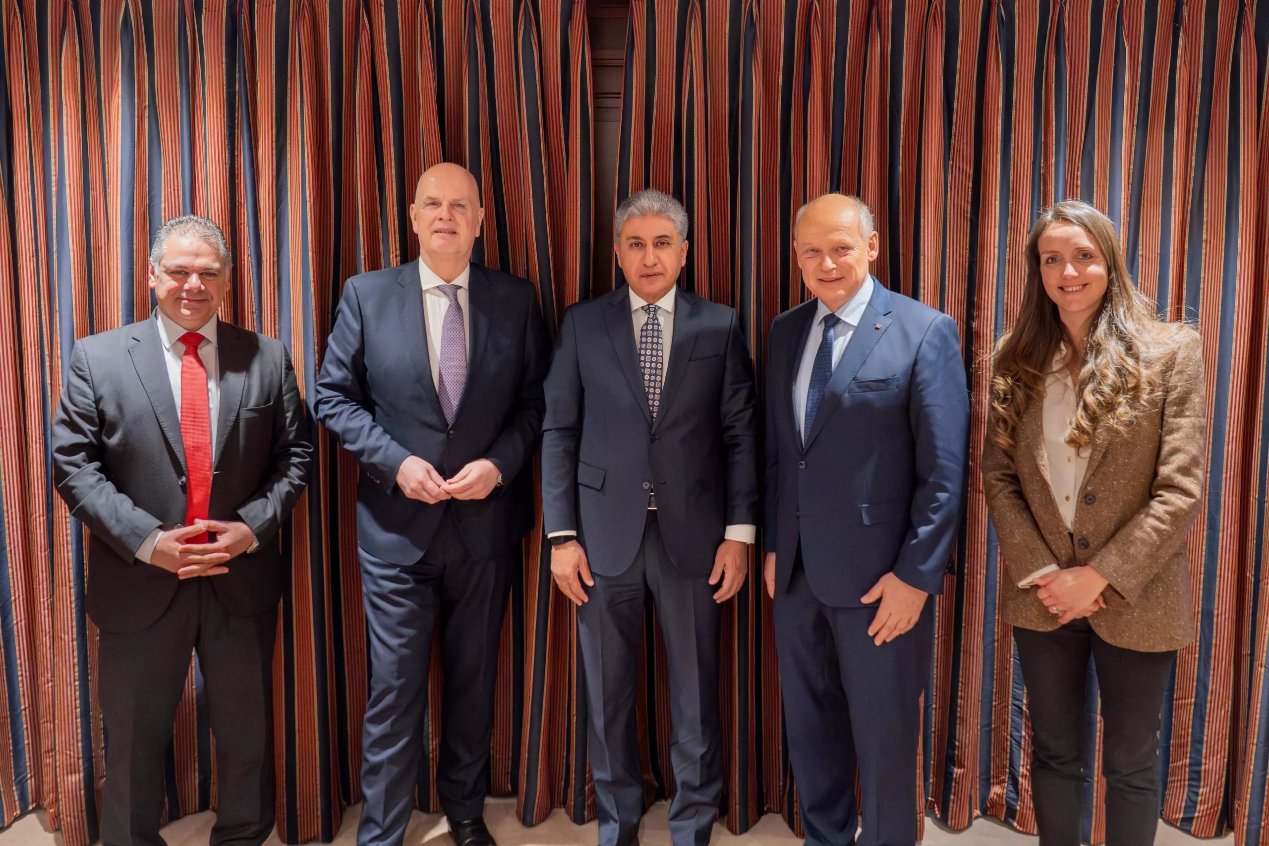 00568d44 3e11 4027 9972 e3d8ab55f4a8