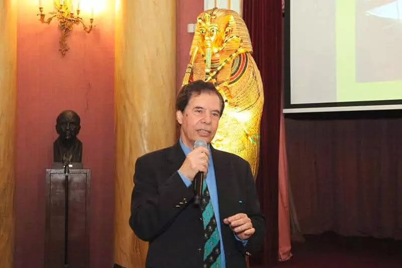 5eb8710f c025 4791 af6d 327a82c375d2