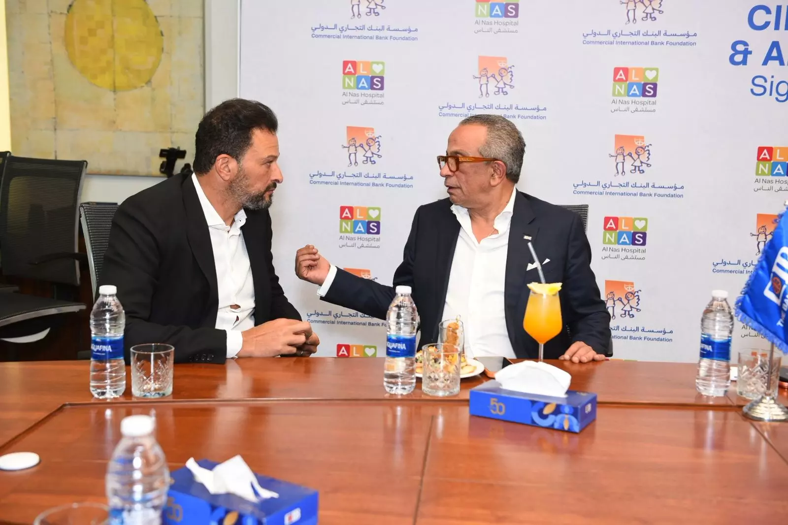 9543a819 9b5b 4b5c 8dc1 494a30cdd457